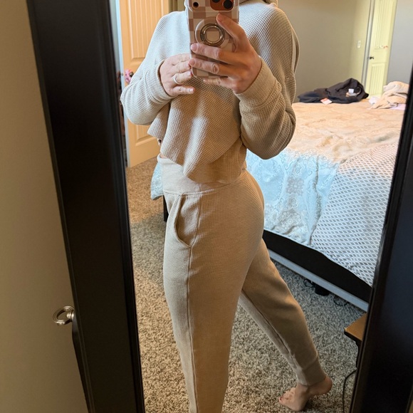 Athleta Beige Lounge Set - Picture 3 of 15